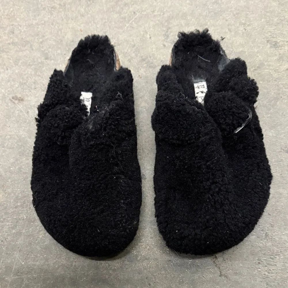 Birkenstock Black Fuzzy Clogs